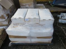 PALLET CONTAINING 15 X CASES OF 10" DEEP HANGING BASKETS WITH CHAINS AND SAUCERS, WHITE. 300NO IN TO