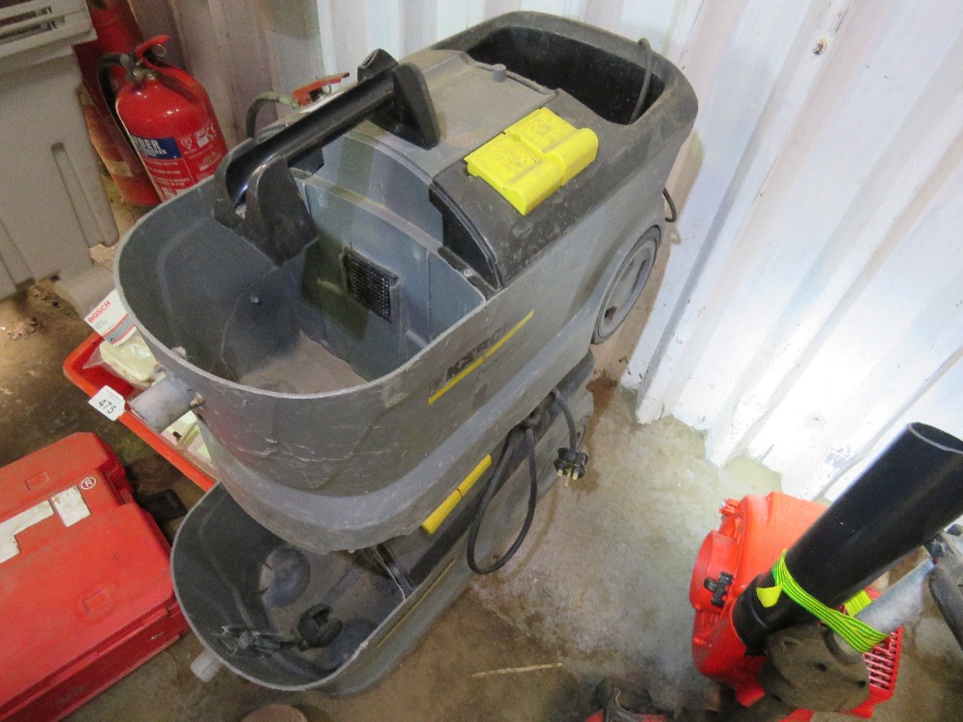 2 X KARCHER SEAT CLEANING WASHER UNITS. - Image 2 of 2