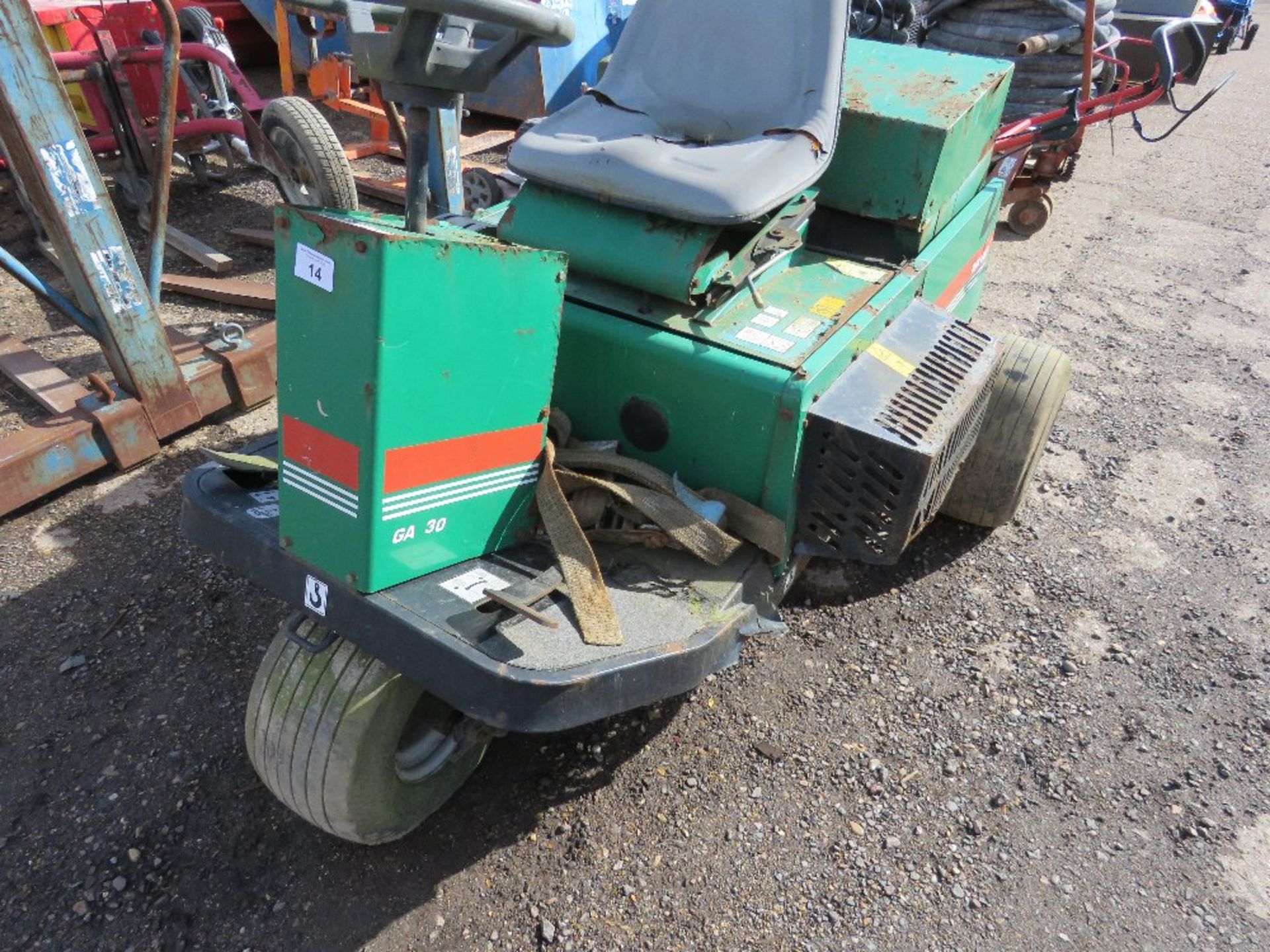 RYAN GA30 PETROL ENGINED SPIKER UNIT. UNTESTED. DIRECT FROM FOOTBALL CLUB. - Image 2 of 5