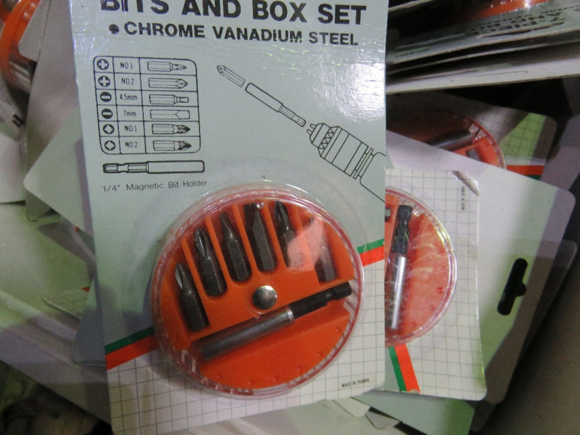 BOX CONTAINING A LARGE NUMBER OF 7 PIECE DRIVER BIT SETS. - Image 2 of 2