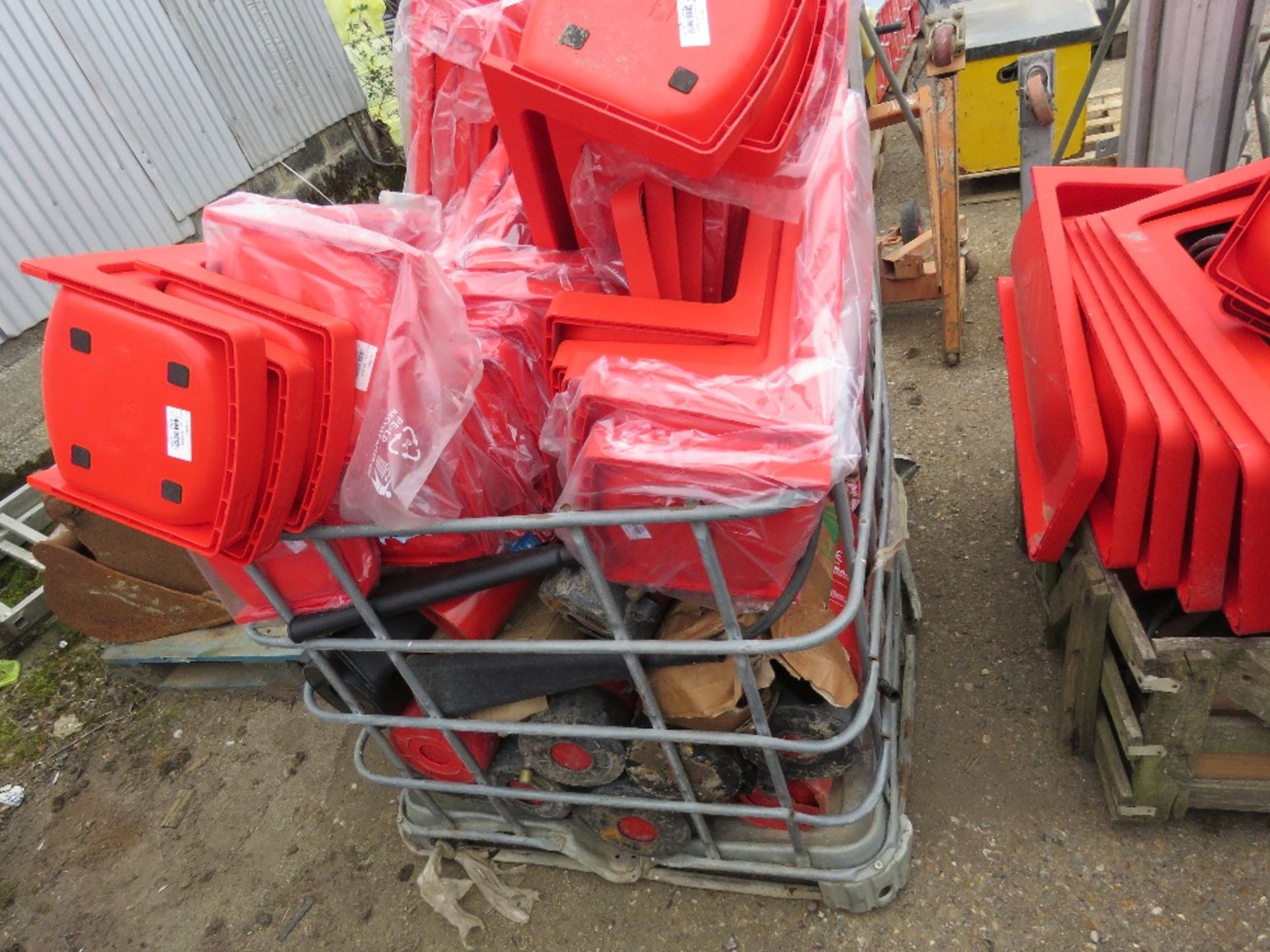 PALLET OF ASSORTED FIRE EXTINGUISHERS WITH STANDS, APPROXIMATELY 30NO IN TOTAL. SOURCED FROM LONDON - Image 3 of 3