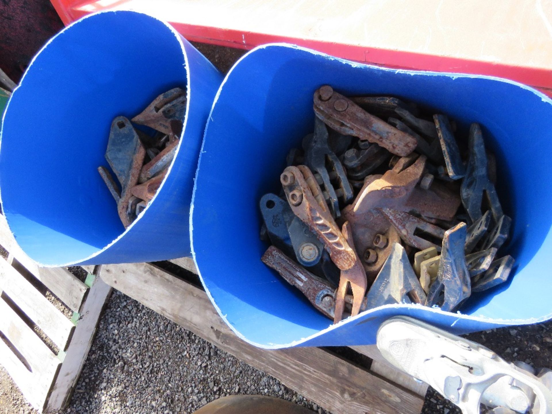 2 X PLASTIC BINS CONTAINING ASSORTED EXCAVATOR BUCKET TEETH.