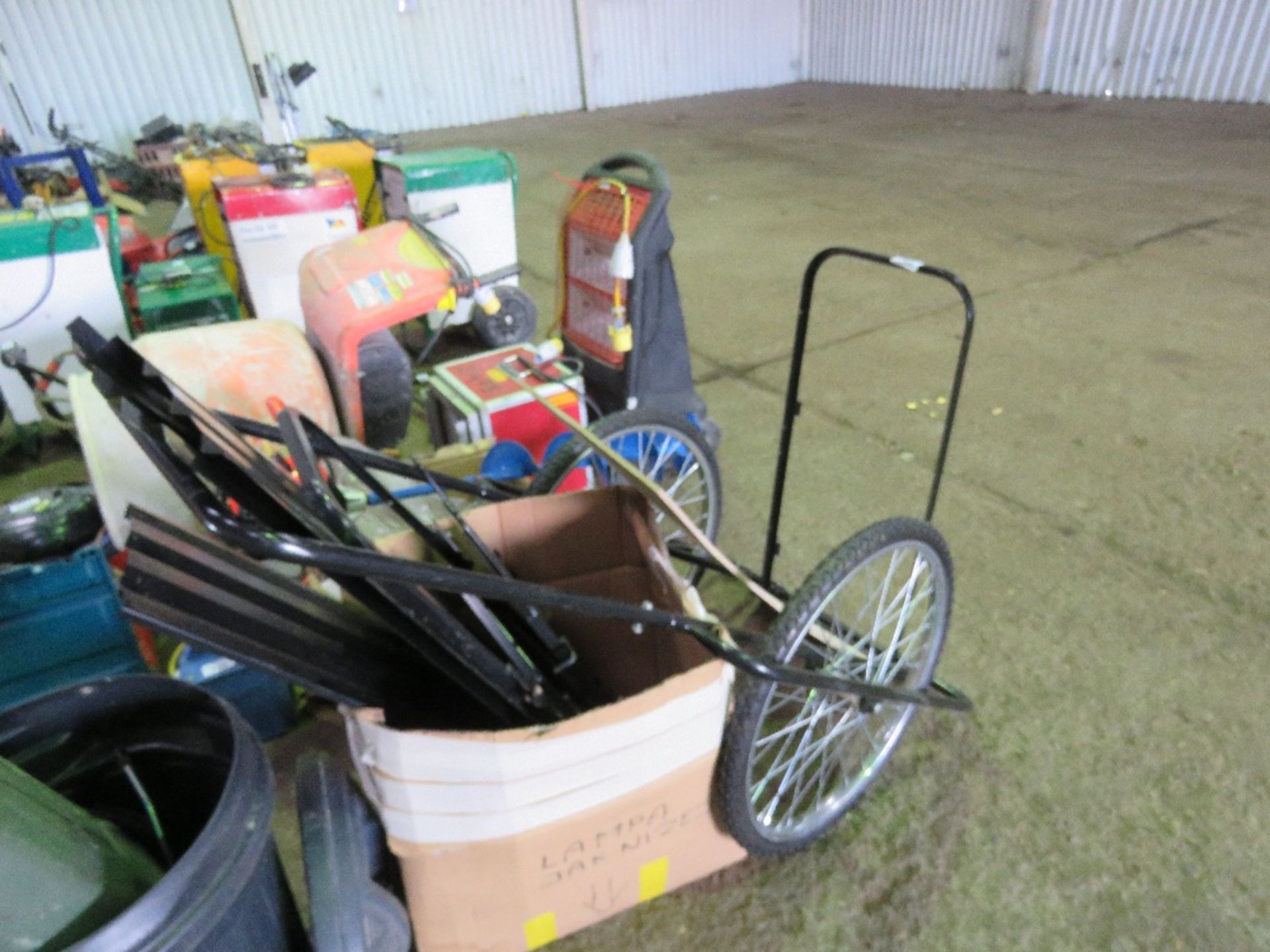 KELLFRI CALF / GOAT TRANSPORT BARROW. - Image 2 of 3