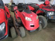 MOUNTFIELD HYDRASTATIC RIDE ON MOWER WITH COLLECTOR, YEAR 2016 BUILD. WHEN TESTED WAS SEEN TO RUN,
