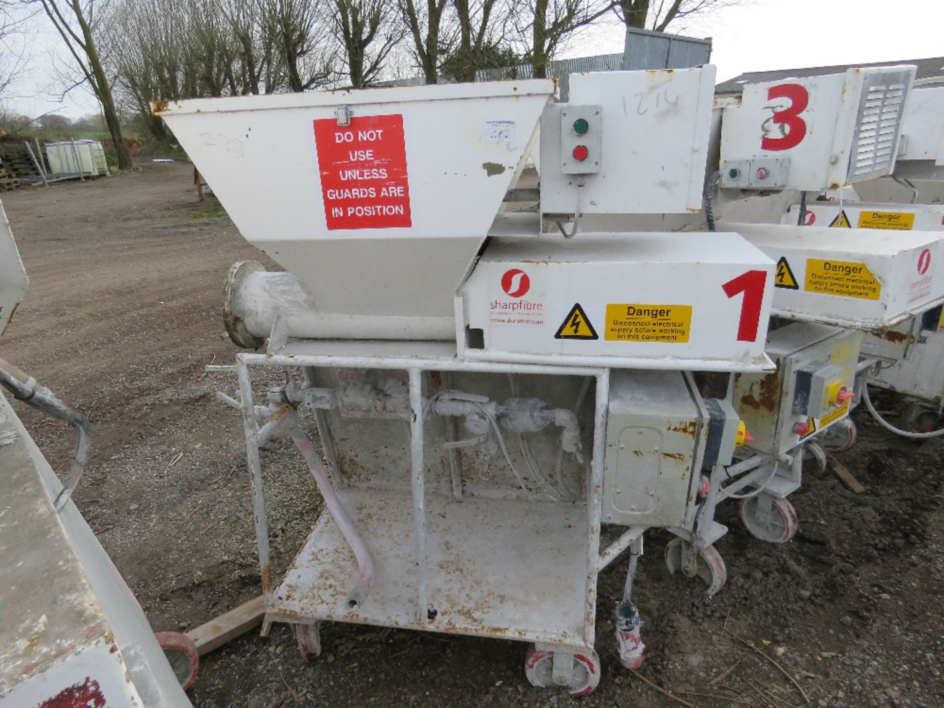 QUANTITY OF SCREED ADDITIVE MIXING UNITS INCLUDING CONVEYOR PARTS ETC. - Image 3 of 9
