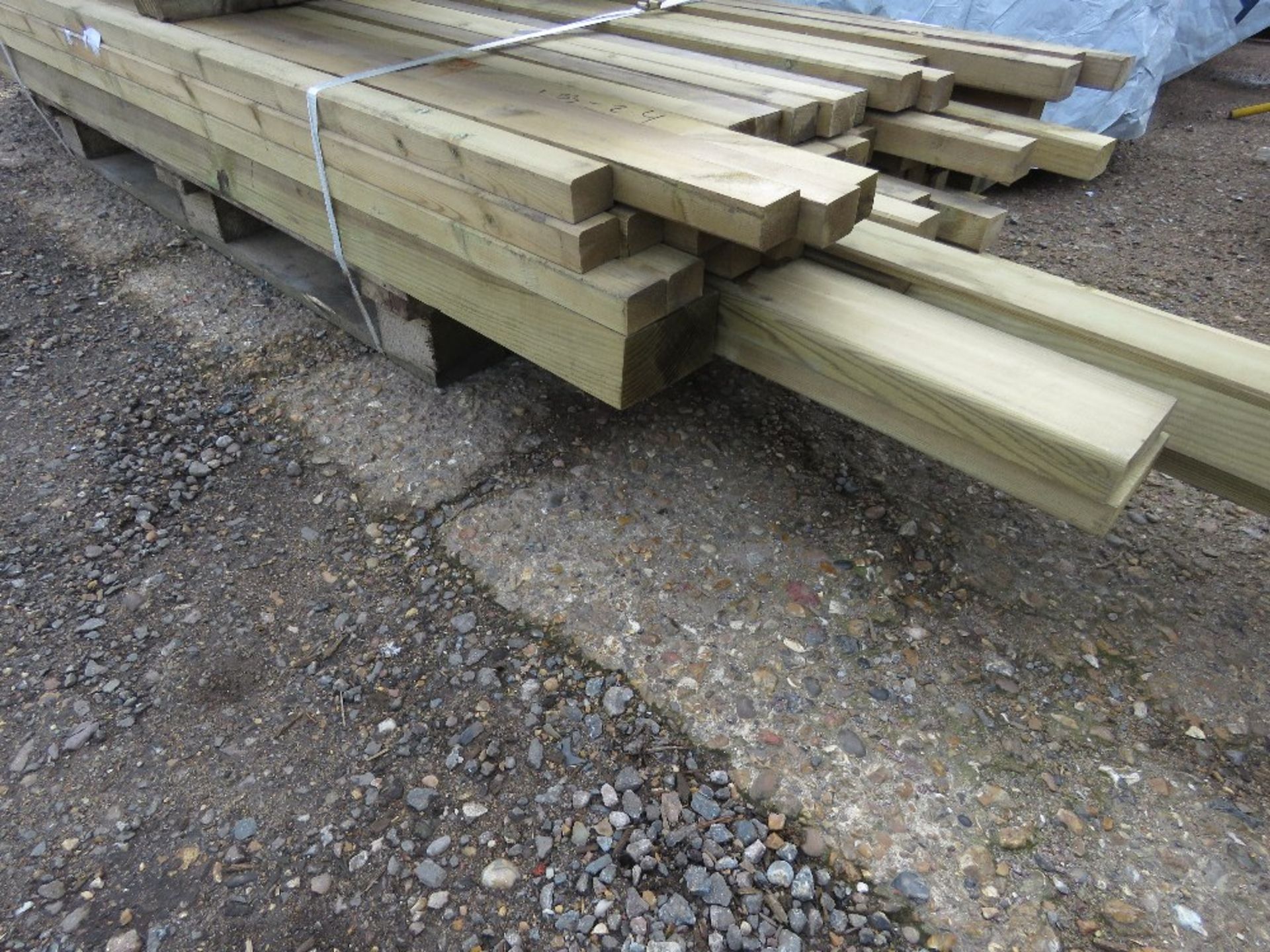 SMALL BUNDLE OF ASSORTED TREATED FENCING TIMBER 1.83M - 2.4M LENGTH APPROX. - Image 2 of 3