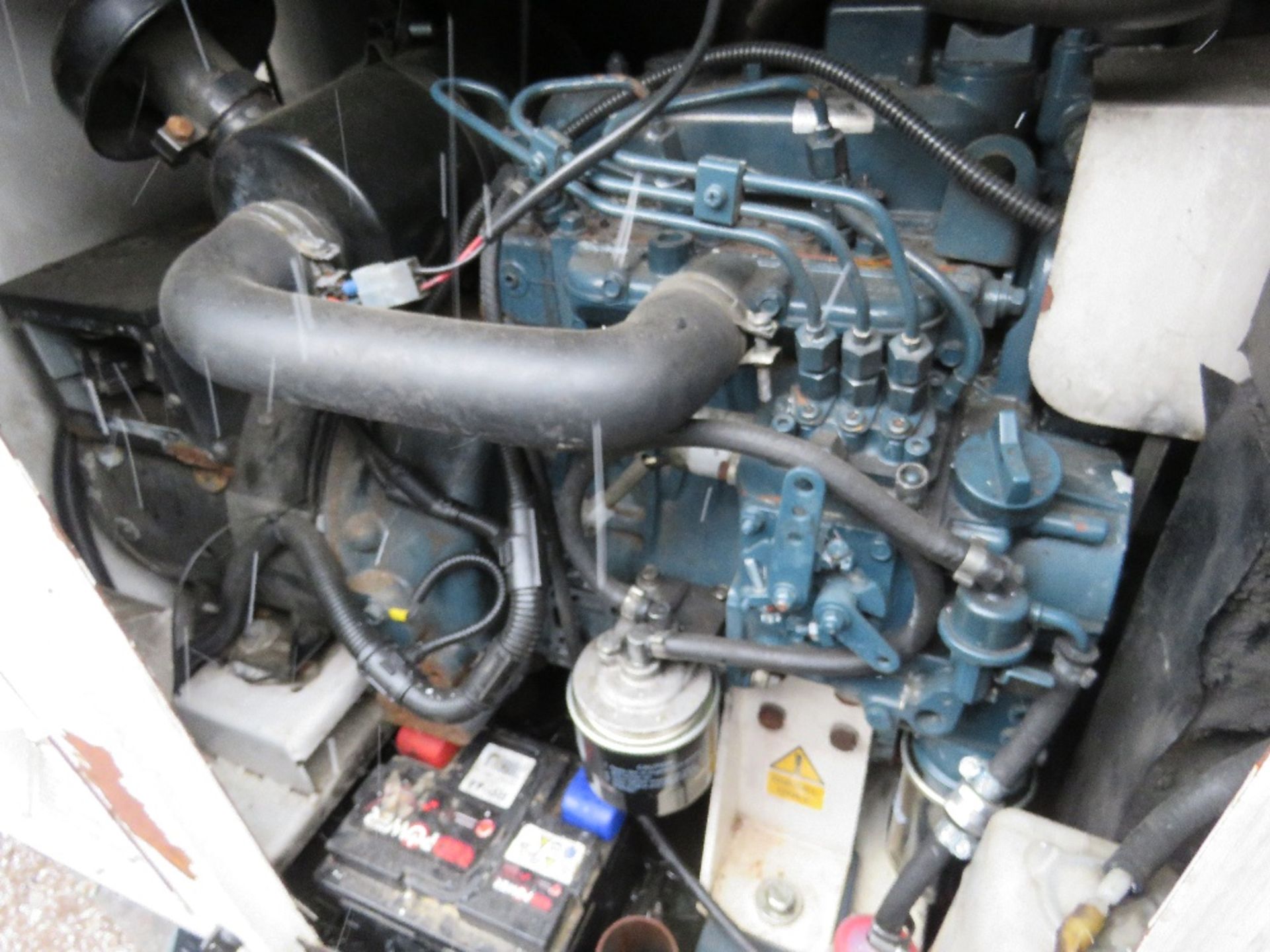 HARRINGTON HGI COMPACT GENERATOR SET, KUBOTA 3 CYLINDER DIESEL ENGINE. PREVIOUSLY USED FOR POWERING - Image 4 of 6