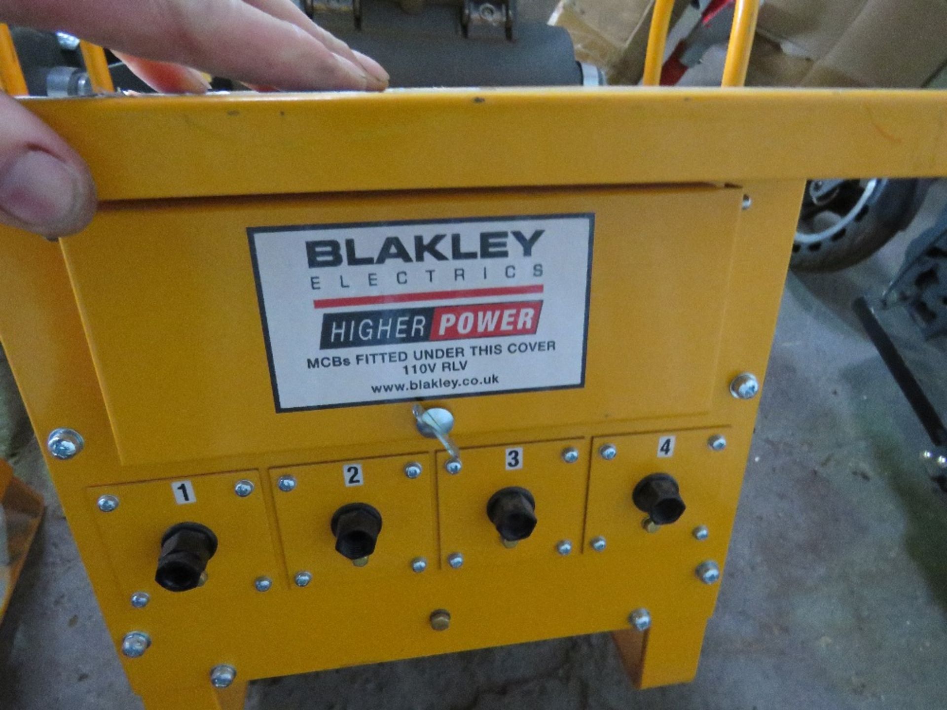 BLAKLEY 4KVA 230VOLT TO 110VOLT TRANSFORMER.