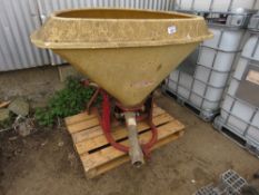 VICON VARI SPREADER TRACTOR MOUNTED FERTILISER SPREADER. THIS LOT IS SOLD UNDER THE AUCTIONEERS MARG
