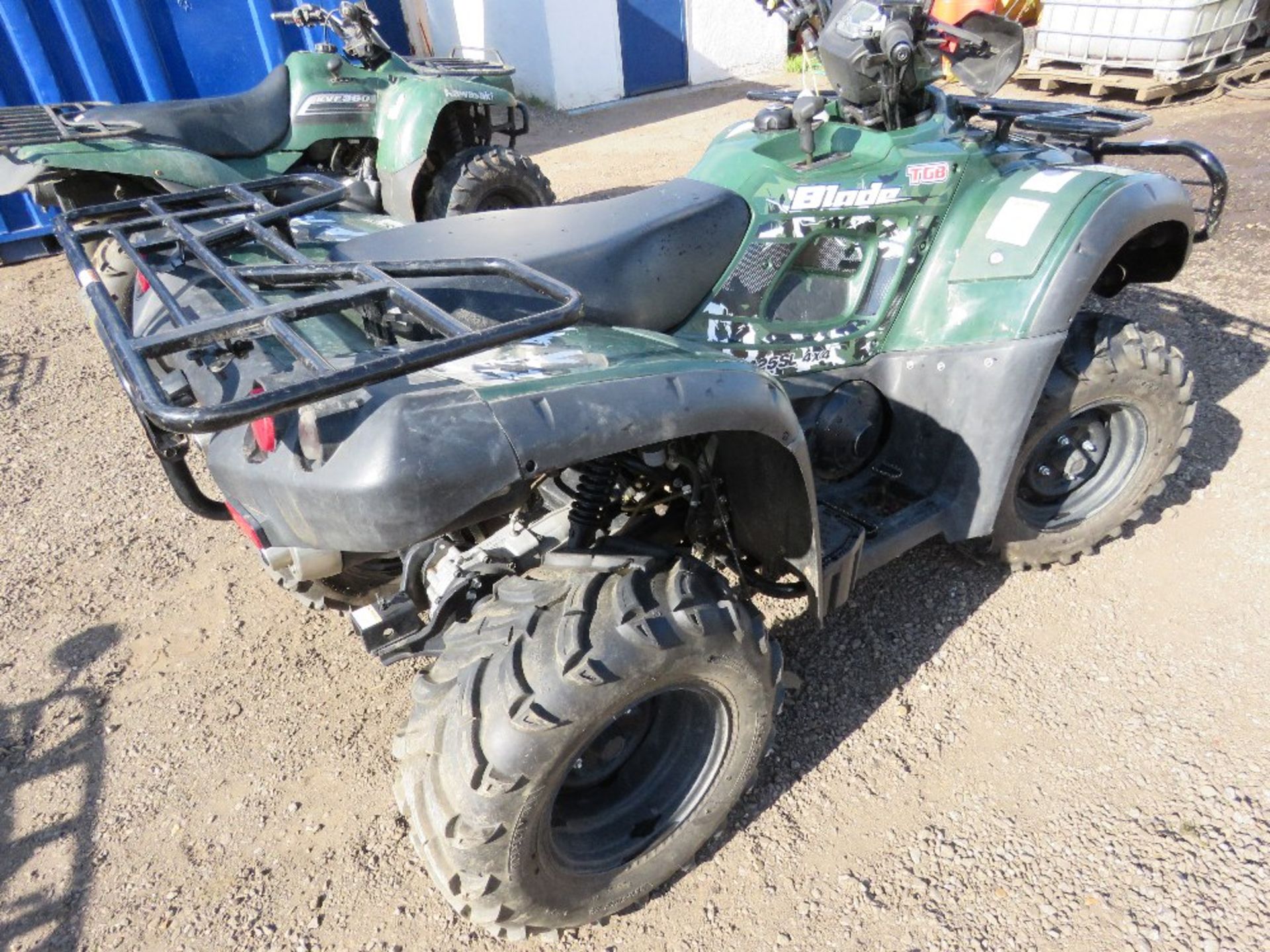 TGB BLADE 425 / QUADZILLA 4WD QUAD BIKE, YEAR 2017 DECLARED NEW. 664REC KMS APPROX. WHEN TESTED WAS - Image 3 of 8