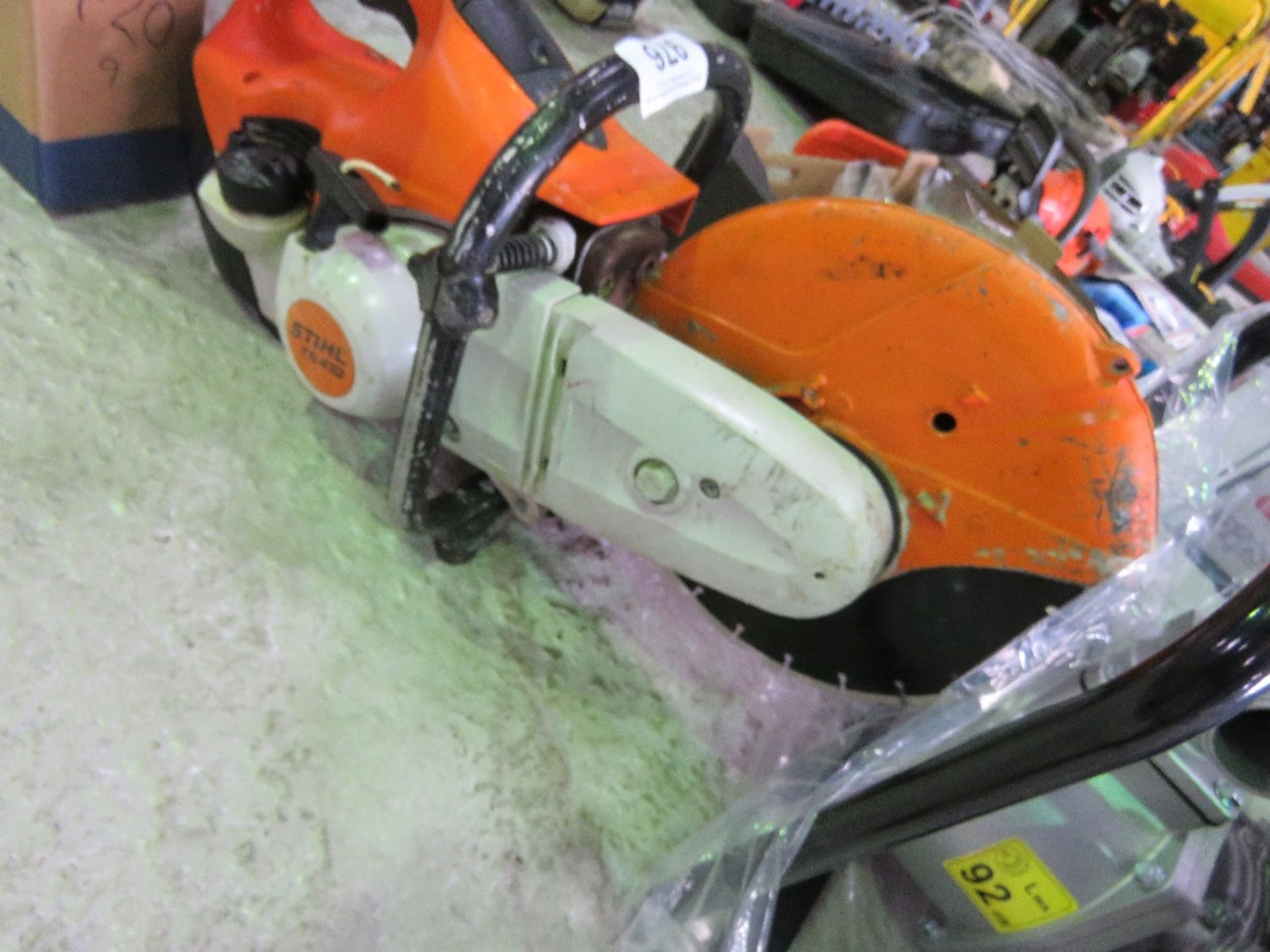 STIHL TS410 PETROL SAW WITH A BLADE. - Image 3 of 3