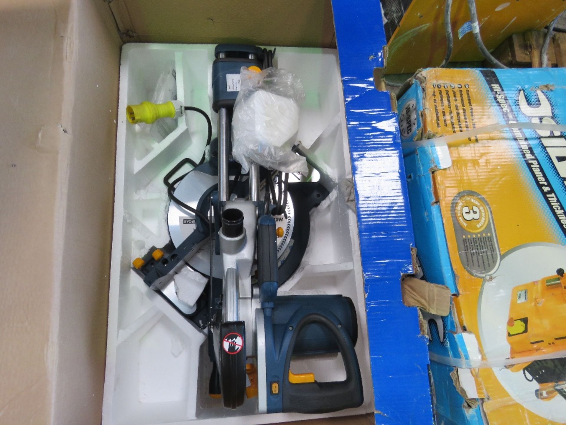 BOXED RYOBI 110VOLT COMPOUND MITRE SAW. - Image 2 of 4