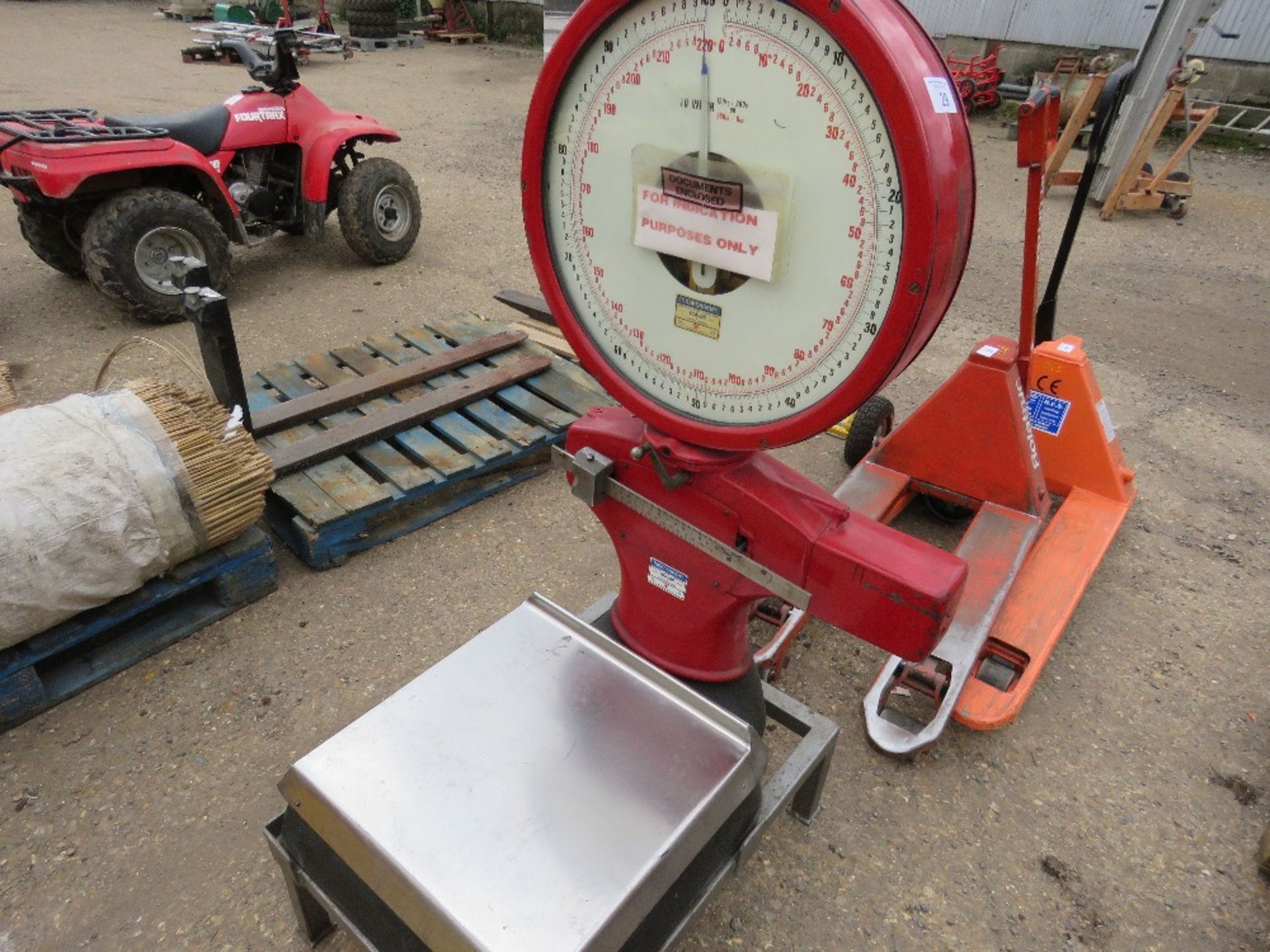 SET OF PLATFORM SCALES, 120KG RATED. SOURCED FROM COMPANY LIQUIDATION.