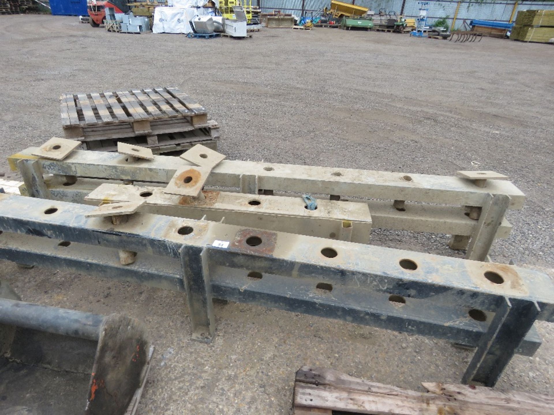 3 X HYDRAULIC EXCAVATOR BREAKER STAND UNITS . DIRECT FROM DEPOT CLOSURE. - Image 4 of 4
