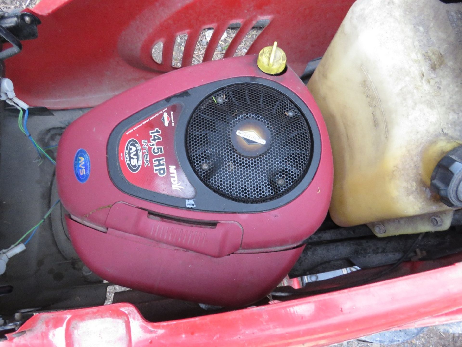 LAWNFLITE RIDE ON MOWER WITH COLLECTOR. BATTERY LOW, UNTESTED. THIS LOT IS SOLD UNDER THE AUCTIONE - Image 2 of 3