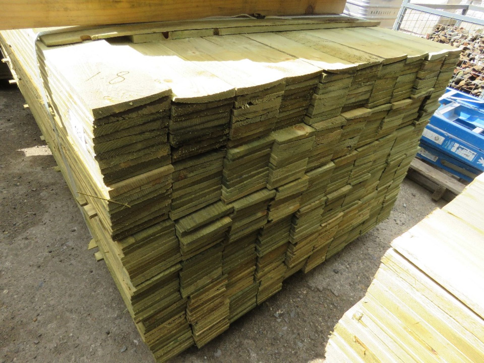 LARGE PACK OF FEATHER EDGE TIMBER CLADDING BOARDS. 1.8M LENGTH X 10CM WIDTH APPROX. - Image 2 of 3