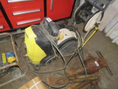 2 X KARCHER PRESSURE WASHERS. THIS LOT IS SOLD UNDER THE AUCTIONEERS MARGIN SCHEME, THEREFORE NO VAT