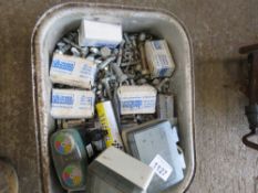 ELECTRICAL ITEMS PLUS BOLTS. THIS LOT IS SOLD UNDER THE AUCTIONEERS MARGIN SCHEME, THEREFORE NO VAT