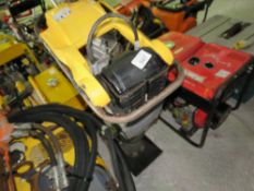 WACKER NEUSON B550-2 TRENCH COMPACTOR.