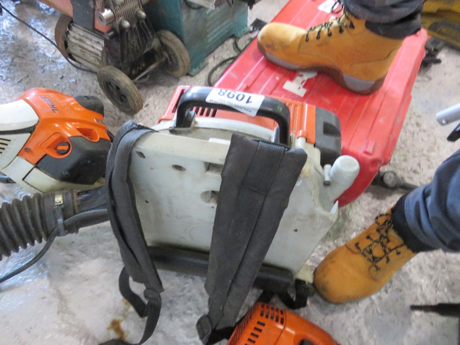 STIHL BACKPACK BLOWER UNIT. THIS LOT IS SOLD UNDER THE AUCTIONEERS MARGIN SCHEME, THEREFORE NO VAT W - Image 5 of 5