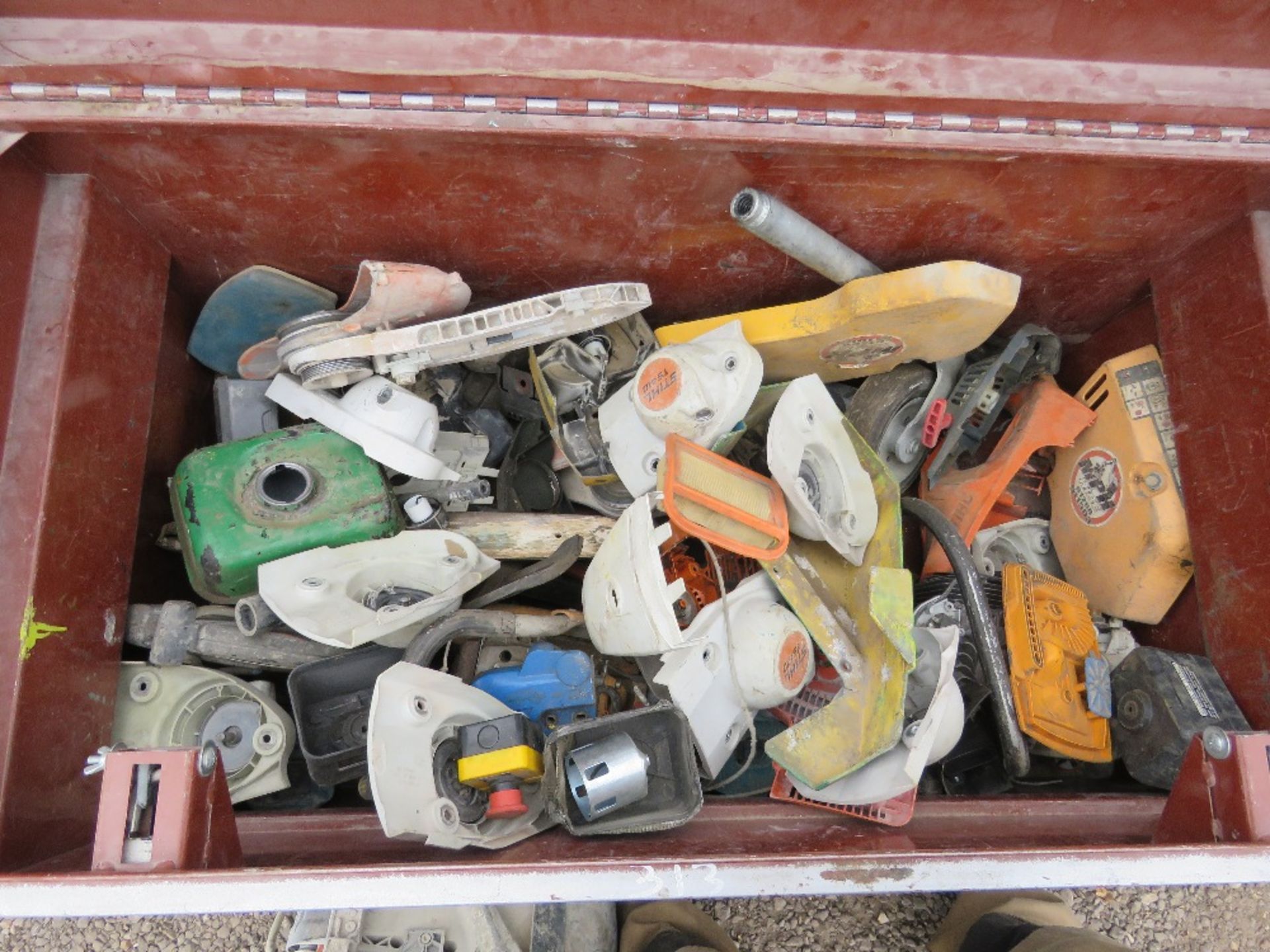 TOOL BOX CONTAINING STIHL PETROL SAW PARTS ETC. SOURCED FROM DEPOT CLOSURE. - Image 3 of 4