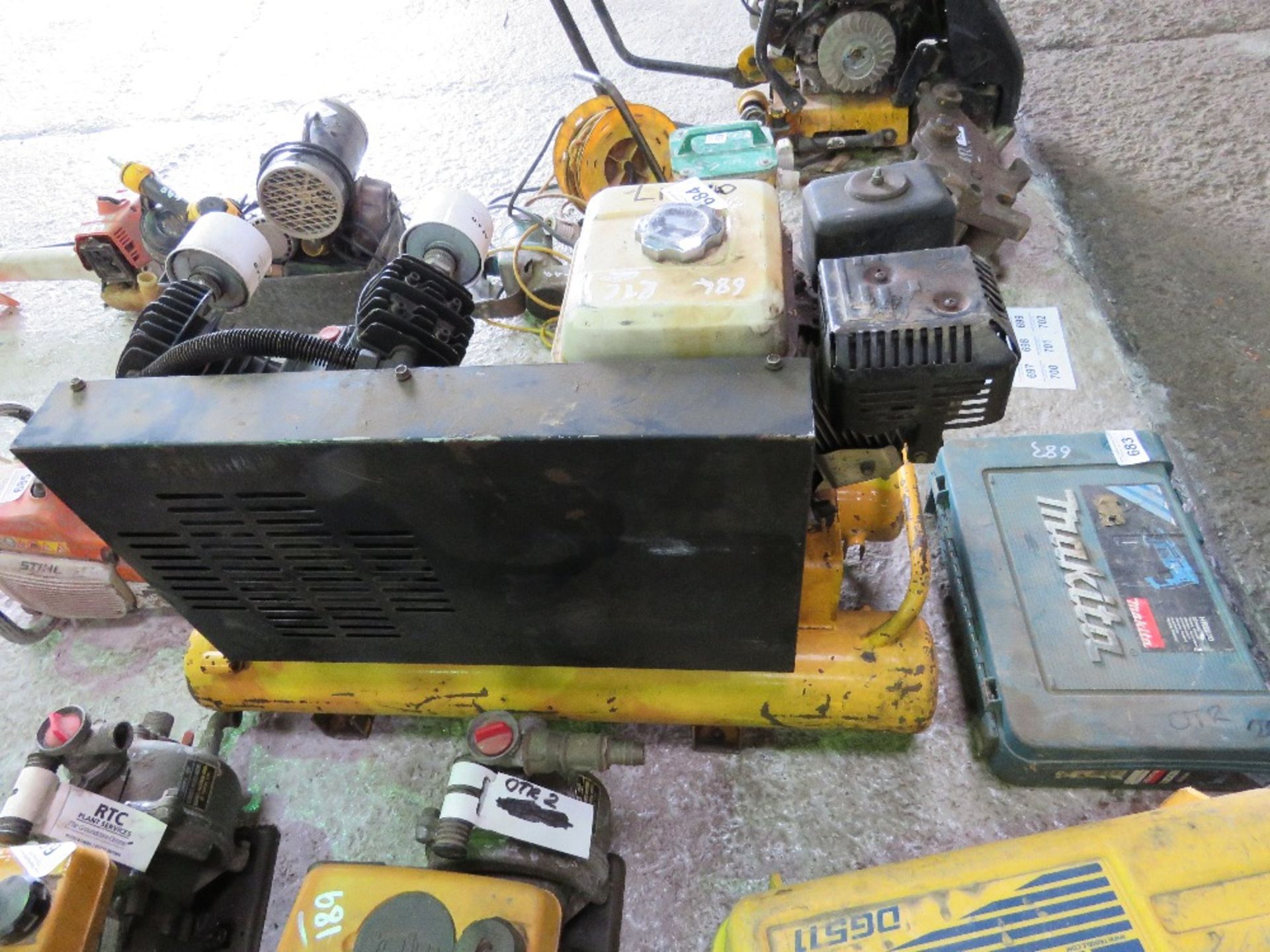 TWIN TANKED PETROL ENGINED COMPRESSOR UNIT. THIS LOT IS SOLD UNDER THE AUCTIONEERS MARGIN SCHEME, TH - Image 2 of 2