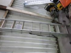 TRIPLE STAGE ALUMINIUM LADDER.