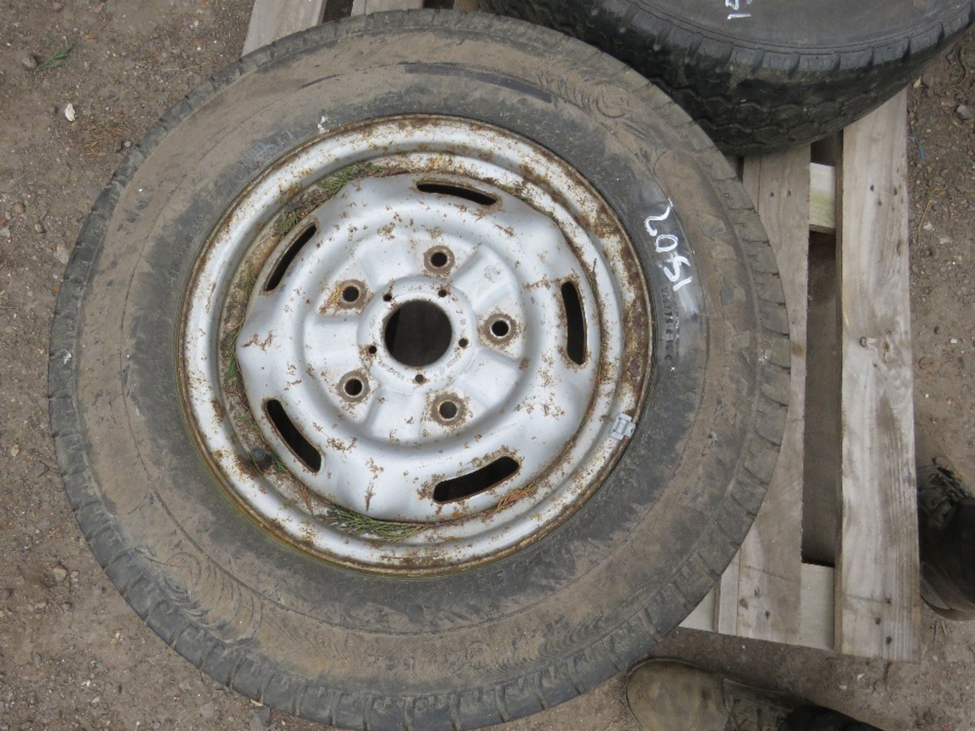 2 X TRANSIT TYPE WHEELS AND TYRES 215/75R16 SIZE. - Image 2 of 3