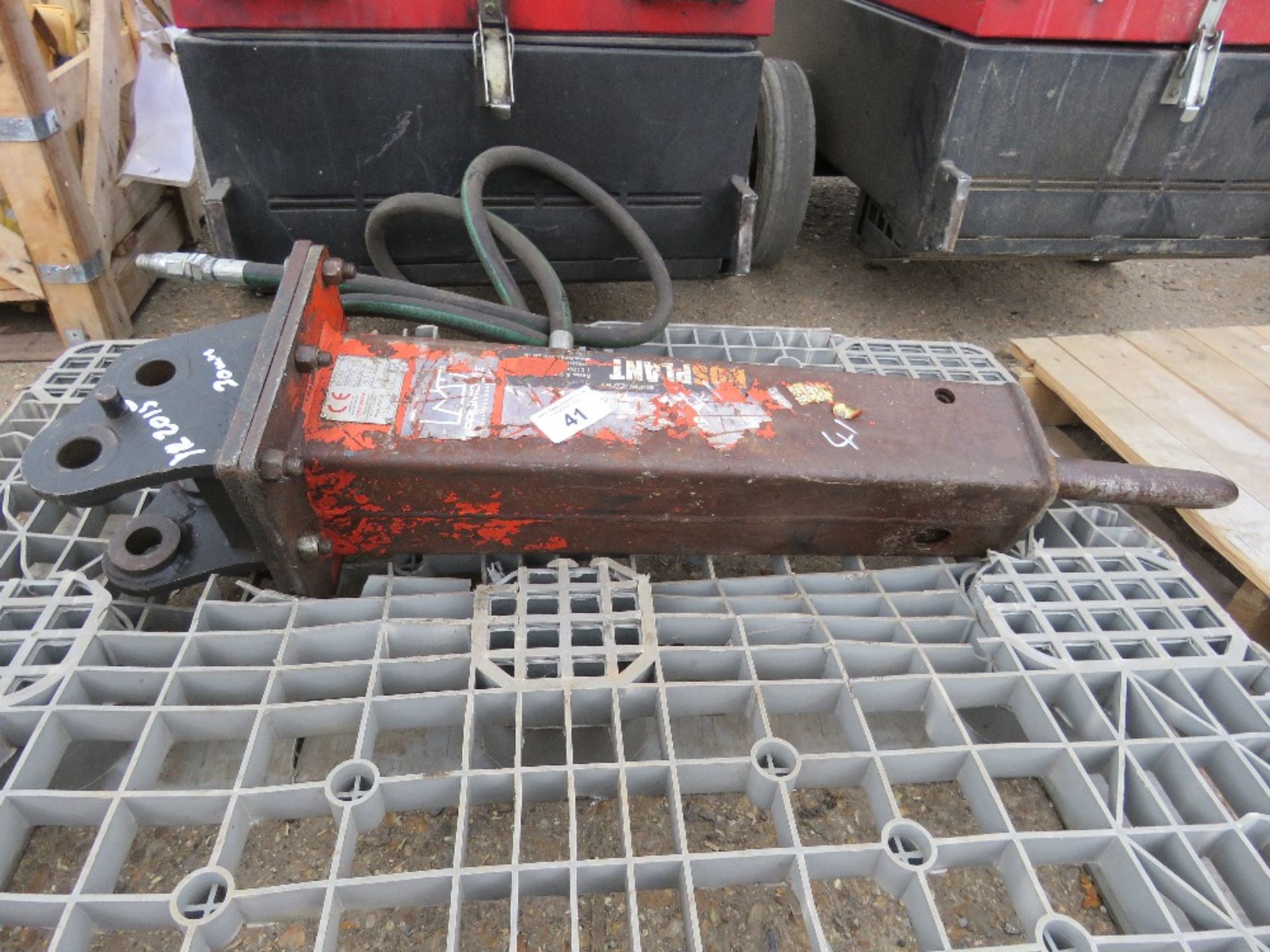 PROMOVE XP101 EXCAVATOR BREAKER ON 30MM PINS, YEAR 2015. THIS LOT IS SOLD UNDER THE AUCTIONEERS MARG - Image 3 of 4