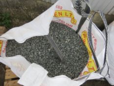 BULK BAG OF DECORATIVE GRANITE CHIPPINGS, "PINK FLECKED", 20MM SIZE APPROX. CANCELLED ORDER. THIS L