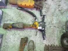 JCB HYDRAULIC BREAKER GUN. THIS LOT IS SOLD UNDER THE AUCTIONEERS MARGIN SCHEME, THEREFORE NO VAT WI