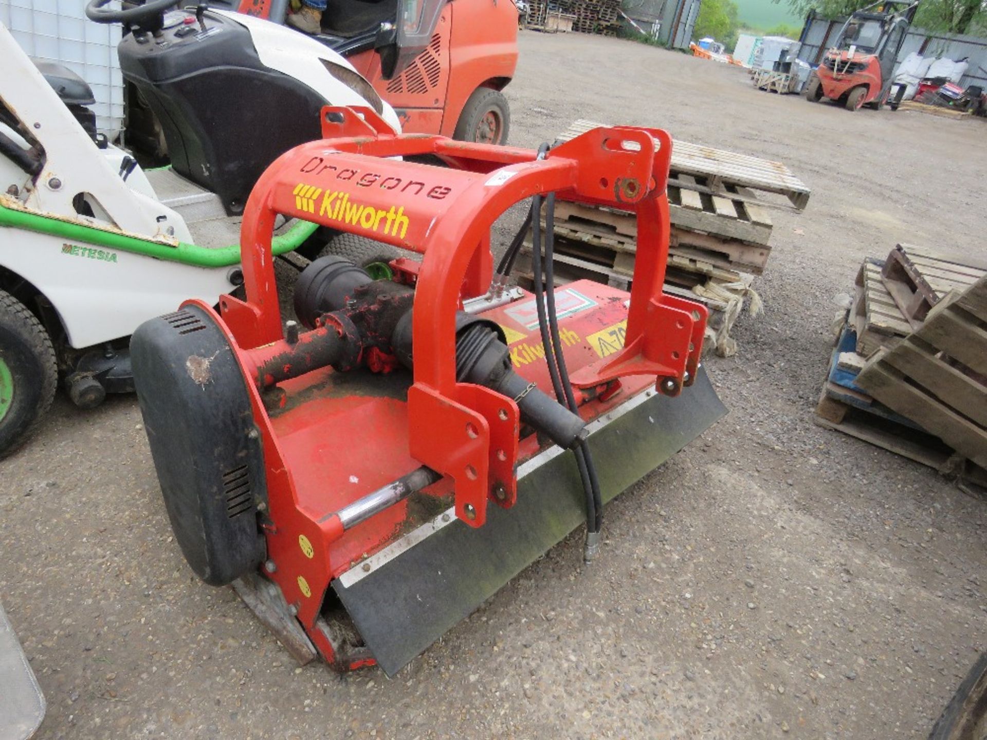 KILWORTH DRAGONE FRONT/REAR MOUNTED HEAVY DUTY FLAIL MOWER WITH HYDRAULIC OFFSET, 1.4M WIDE APPROX. - Image 2 of 4