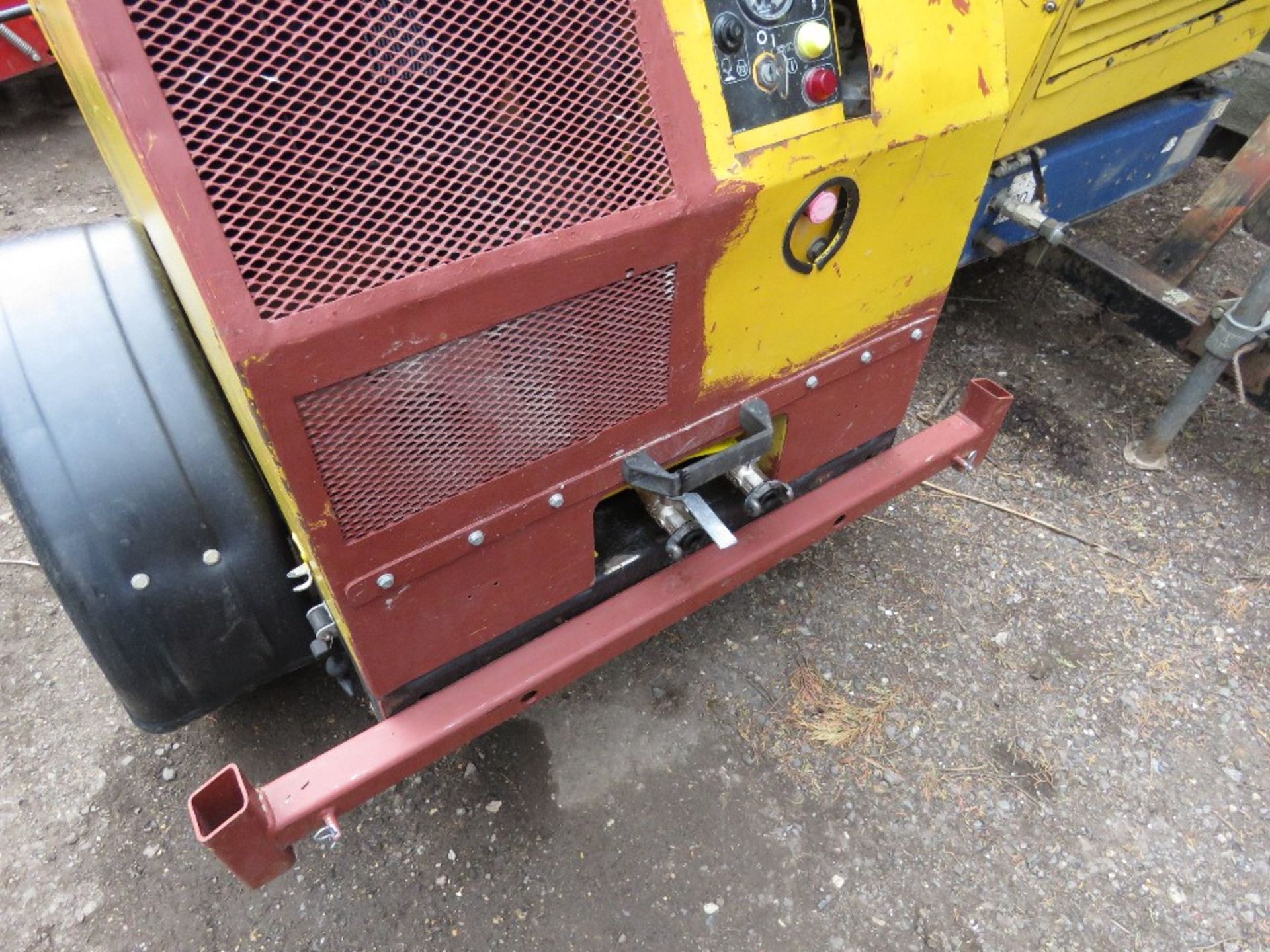 ATLAS COPCO YANMAR ENGINED COMPRESSOR, WHEN TESTED WAS SEEN TO RUN AND MAKE AIR (BATTERY LOW) - Image 3 of 6