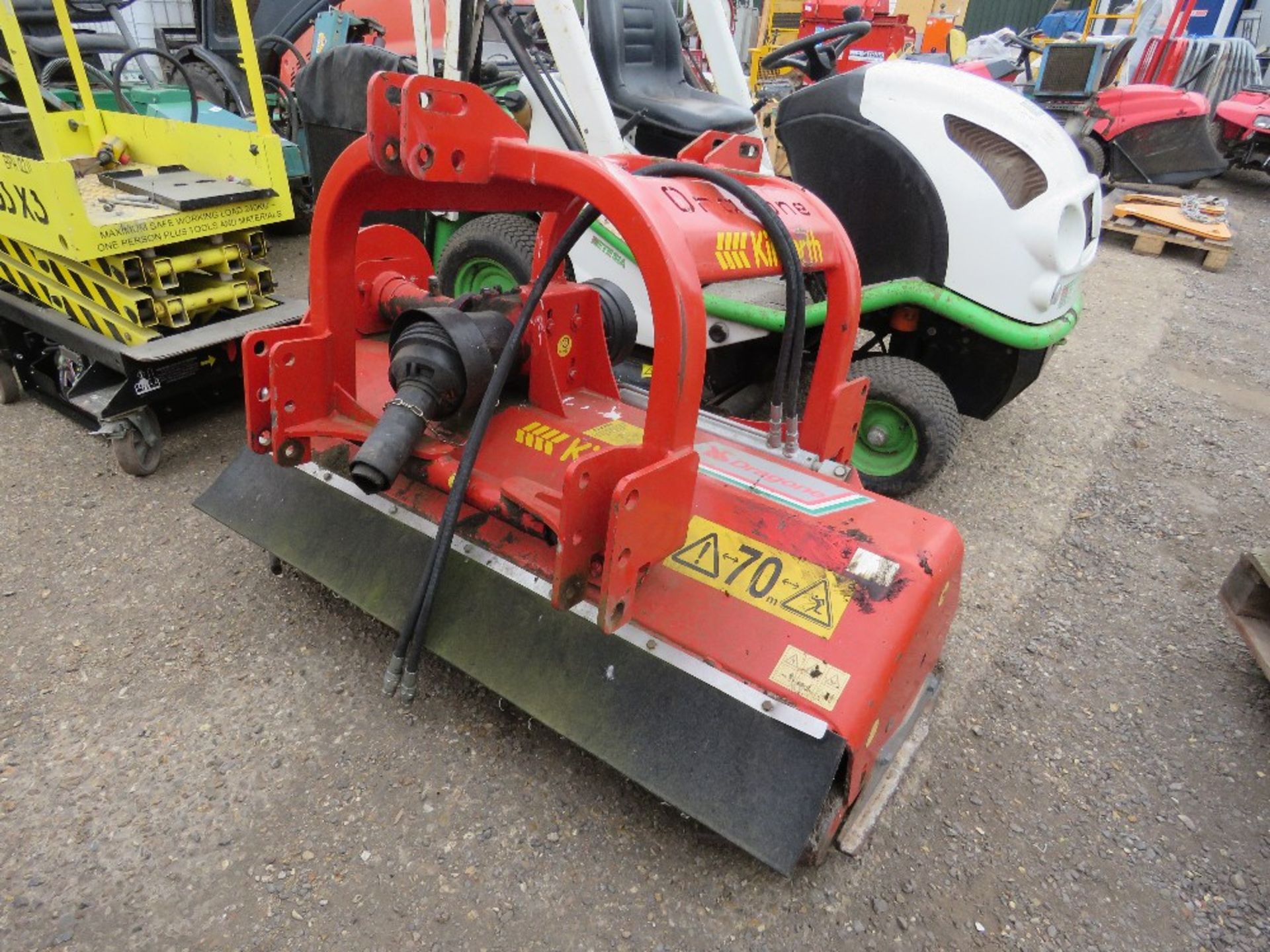KILWORTH DRAGONE FRONT/REAR MOUNTED HEAVY DUTY FLAIL MOWER WITH HYDRAULIC OFFSET, 1.4M WIDE APPROX.