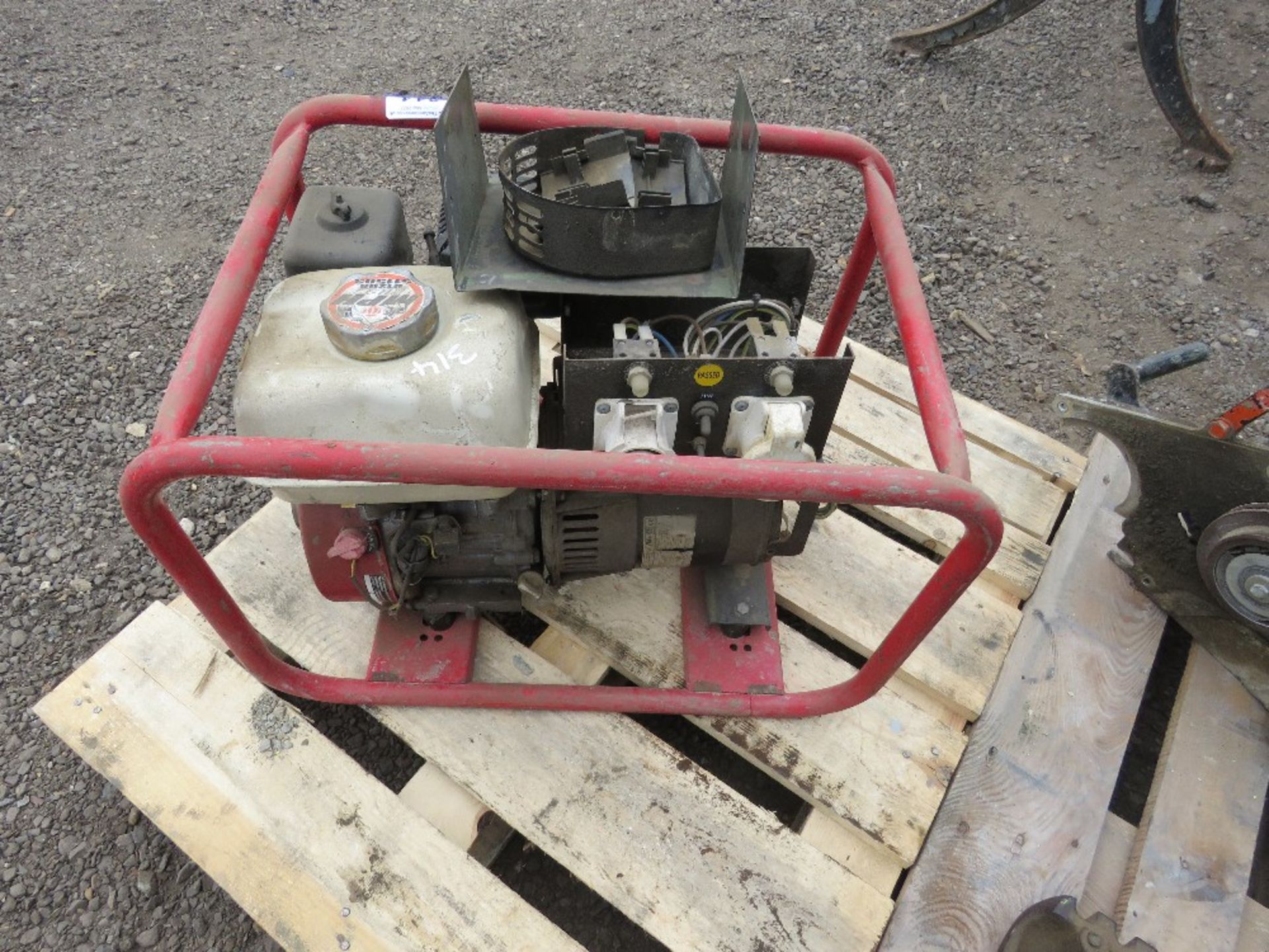 PETROL ENGINED GENERATOR FOR SPARES. SOURCED FROM DEPOT CLOSURE. - Image 2 of 2