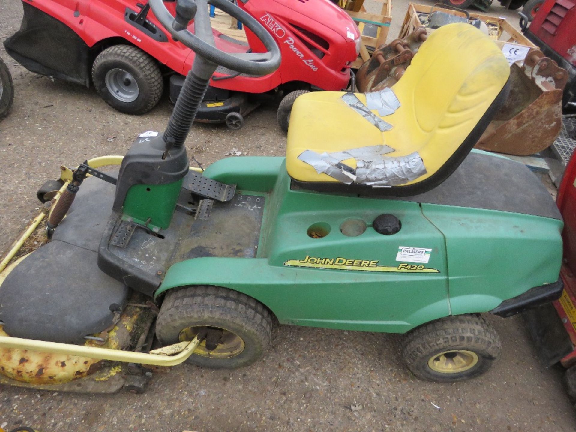 JOHN DEERE F420 PETROL ENGINED OUTFRONT MOWER, HYDRO DRIVE. YEAR 2005. WHEN TESTED WAS SEEN TO RUN, - Image 5 of 5