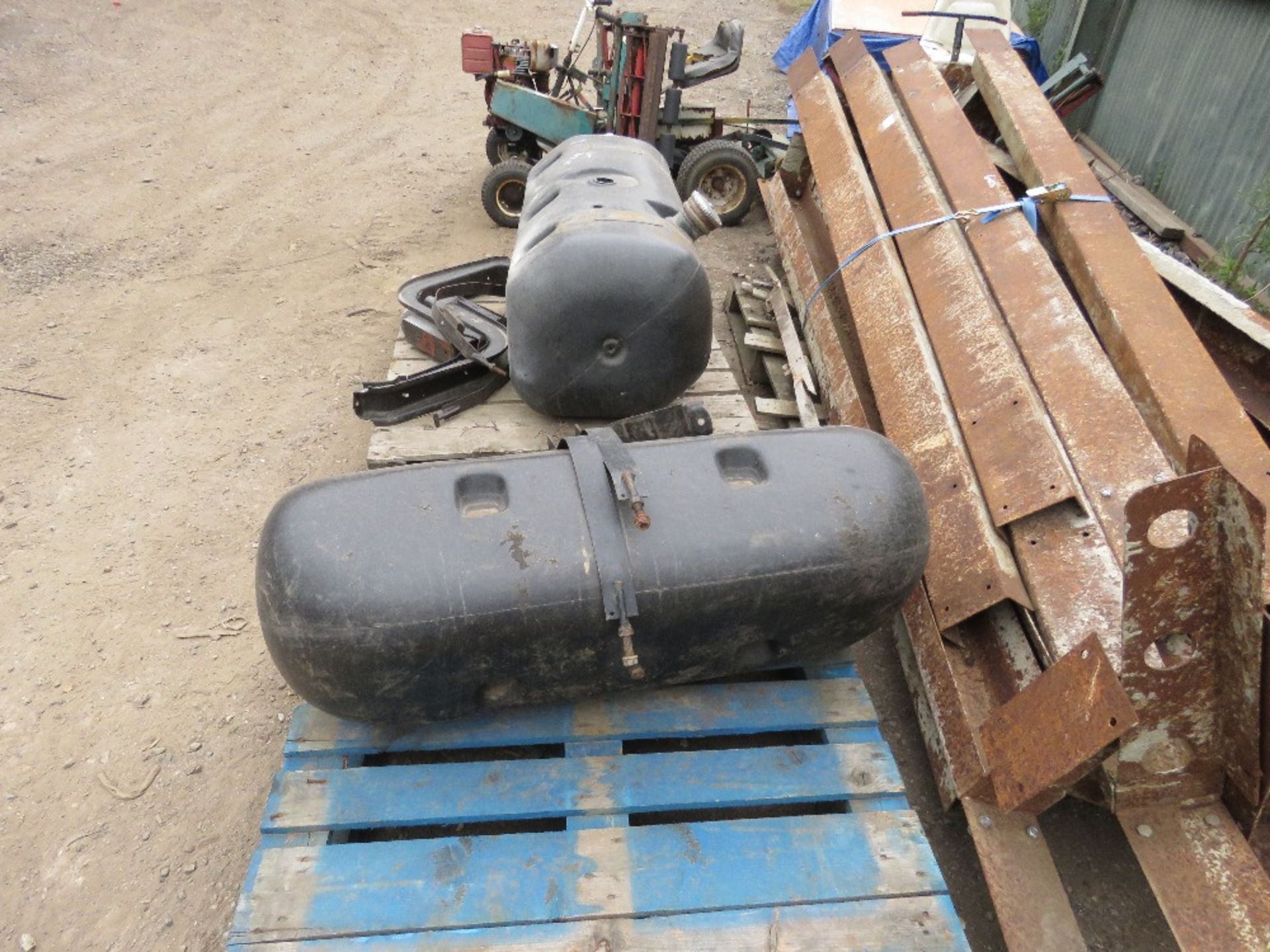 2 X PLASTIC MERCEDES LORRY FUEL TANKS, THIS LOT IS SOLD UNDER THE AUCTIONEERS MARGIN SCHEME, THEREF