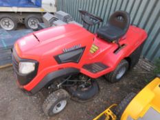 MOUNTFIELD 1636H RIDE ON MOWER, YEAR 2006 HYDRO DRIVE. WHEN TESTED WAS SEEN TO DRIVE AND MOWERS ENG