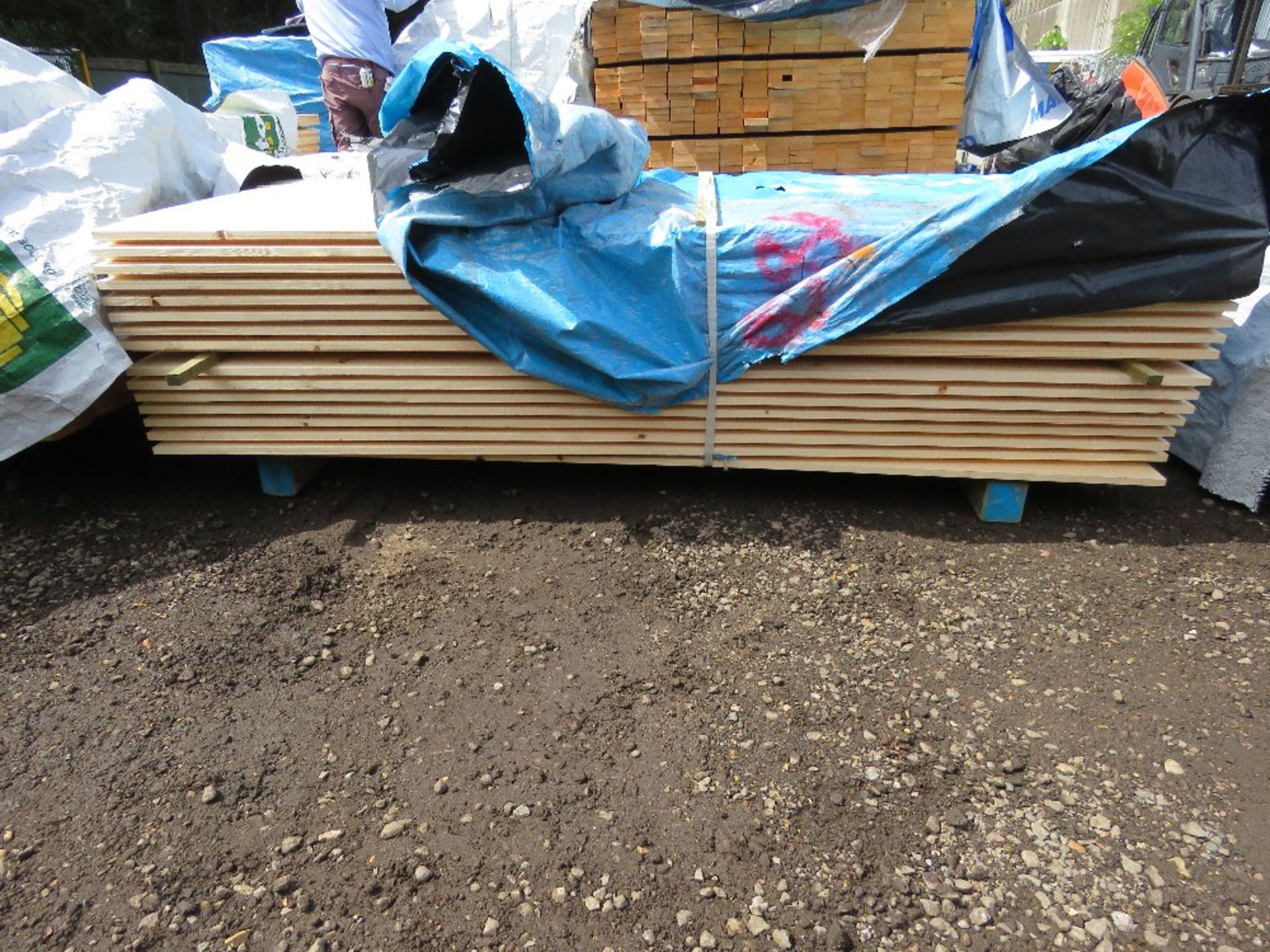 PACK OF HEAVY DUTY INTERLOCKING BOARDS 14CM WIDE X 25MM DEPTH X 1.83M LENGTH APPROX. - Image 2 of 3