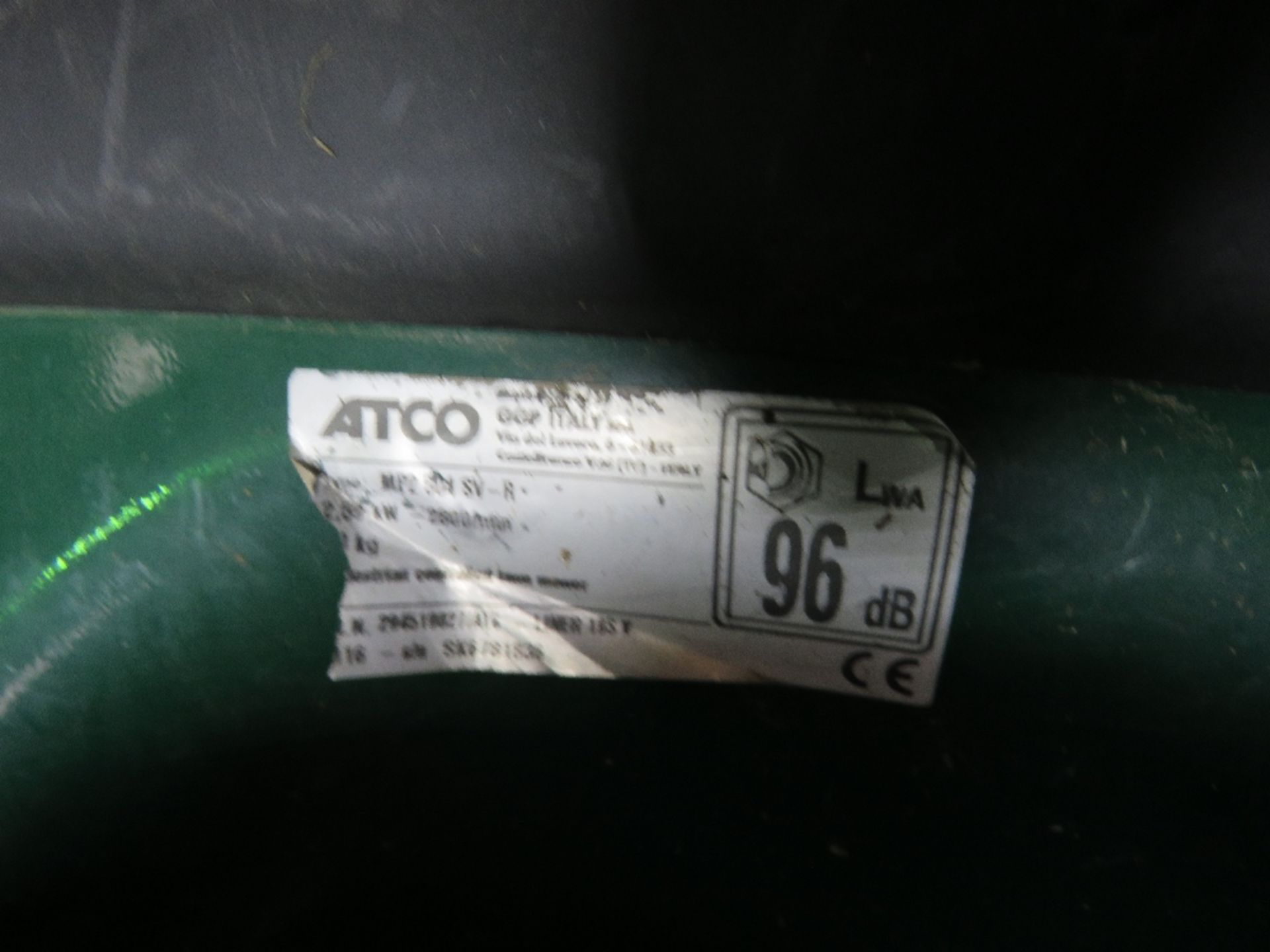 ATCO ROLLER MOWER WITH A COLLECTOR. WHEN TESTED WAS SEEN TO RUN. THIS LOT IS SOLD UNDER THE AUCTION - Image 4 of 5