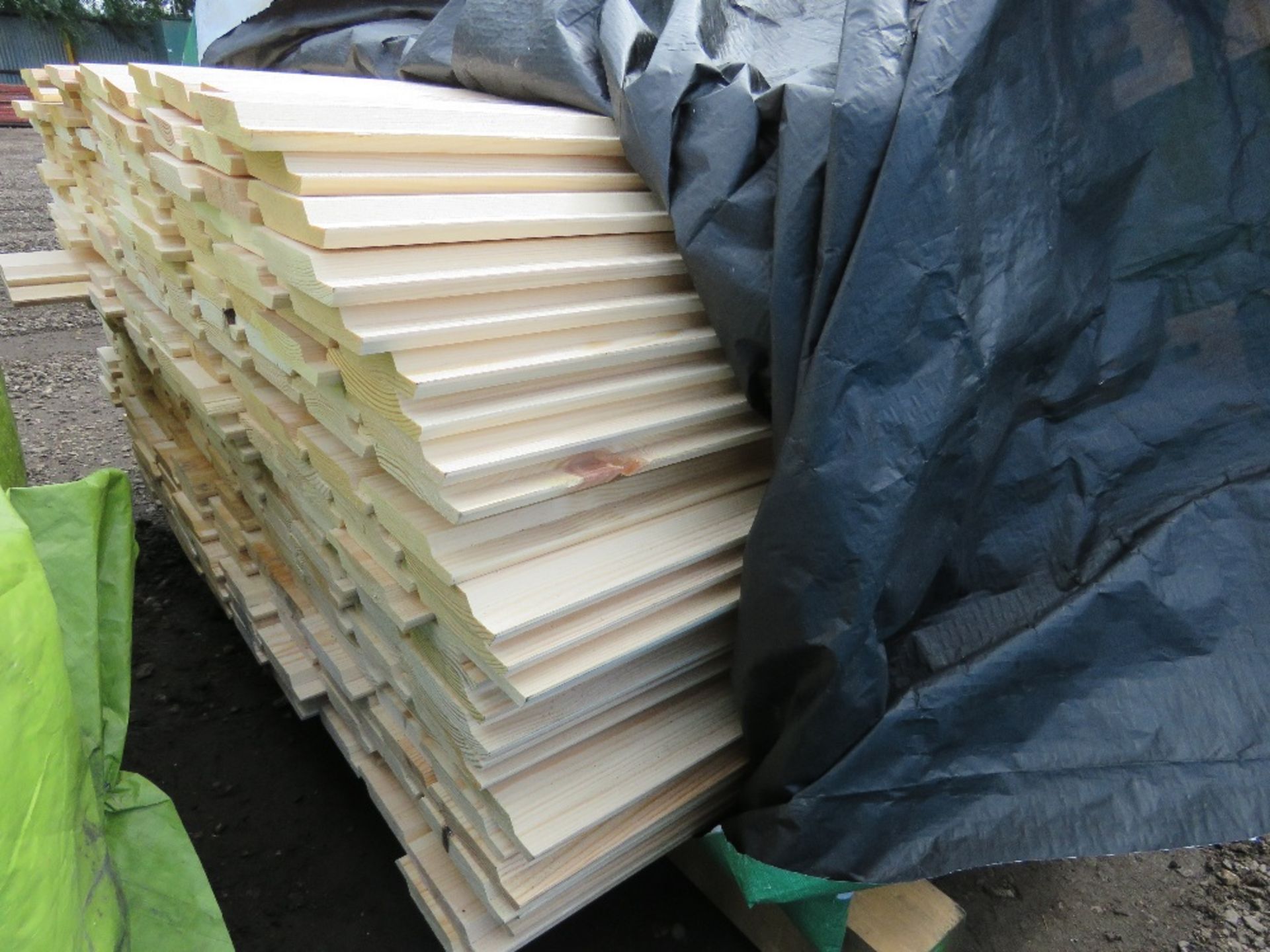 LARGE PACK OF UNTREATED SHIPLAP TIMBER CLADDING BOARDS 95MM WIDTH X 1.83M APPROX. - Image 2 of 3