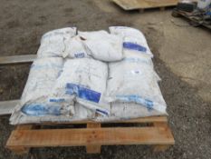 13 X BAGS OF ROCKSALT. THIS LOT IS SOLD UNDER THE AUCTIONEERS MARGIN SCHEME, THEREFORE NO VAT WILL B