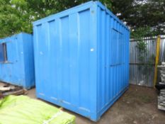 SECURE 10FT STEEL SITE OFFICE . EXTERNAL SIZE: 3.02M WIDE X 2.42M WIDTH X 2.56M HEIGHT APPROX.