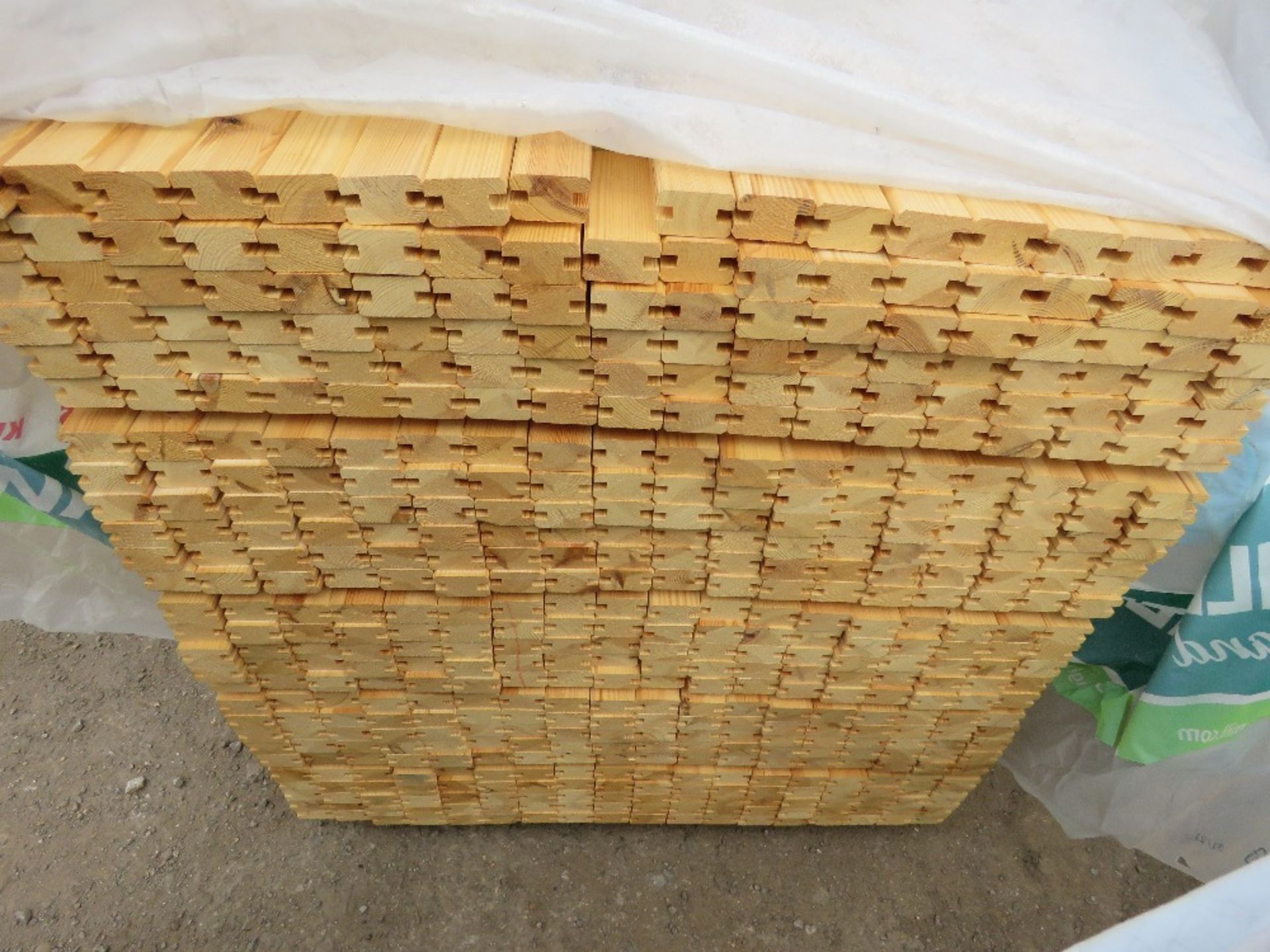 PACK OF H SECTION TIMBER BATTENS @ 1.44M LENGTH APPROX. - Image 2 of 3
