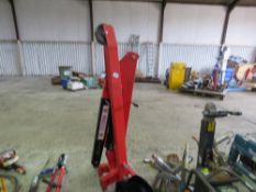 SEALEY 2 TONNE RATED ENGINE CRANE. THIS LOT IS SOLD UNDER THE AUCTIONEERS MARGIN SCHEME, THEREFORE N