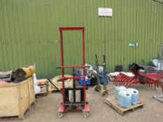 HYDRAULIC LIFTING MANUAL FORKLIFT. THIS LOT IS SOLD UNDER THE AUCTIONEERS MARGIN SCHEME, THEREFORE N