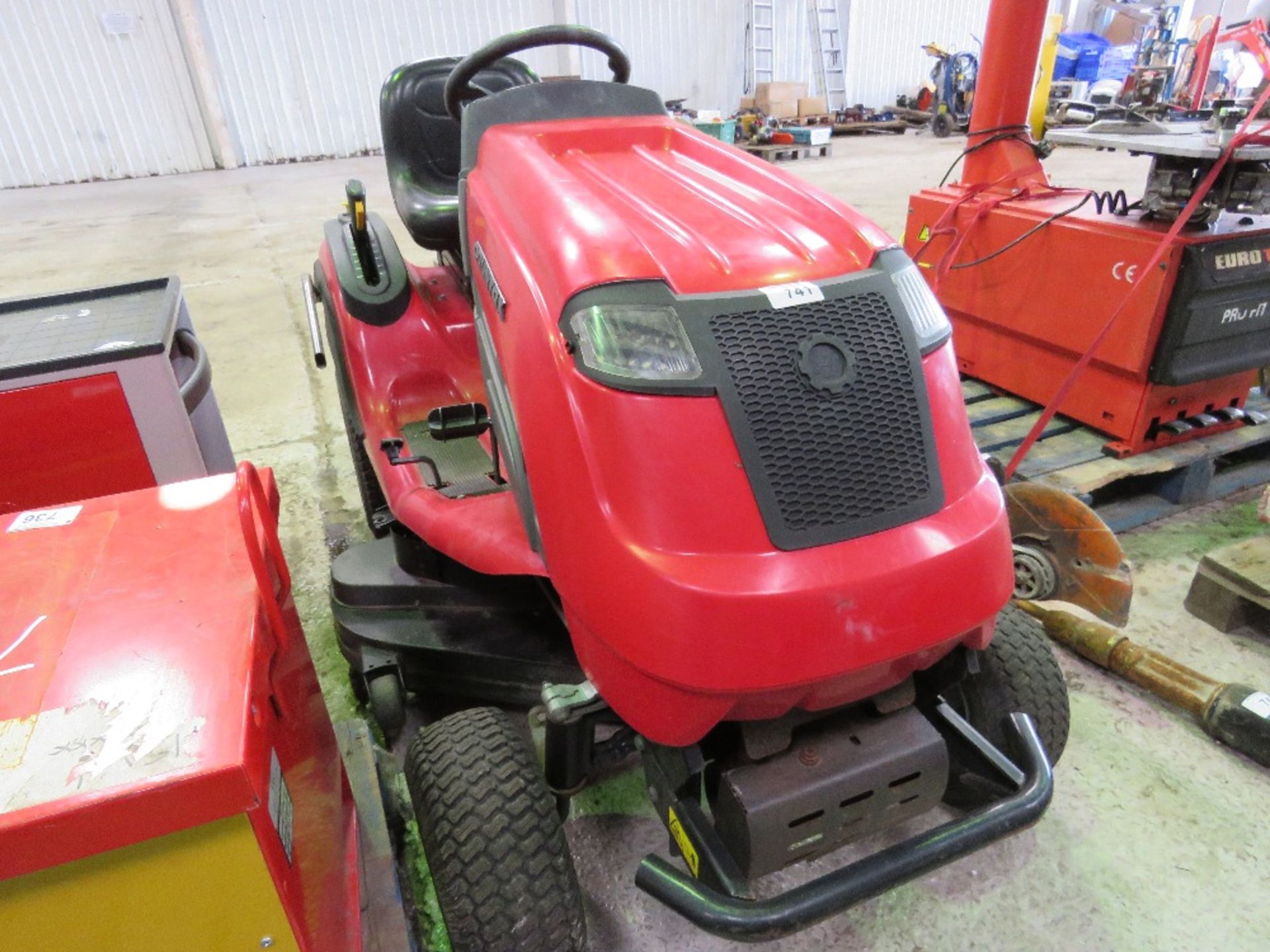 COUNTAX C60 PETROL ENGINED RIDE ON MOWER WITH KAWASAKI FS481V ENGINE. HYDRO DRIVE. - Image 3 of 7