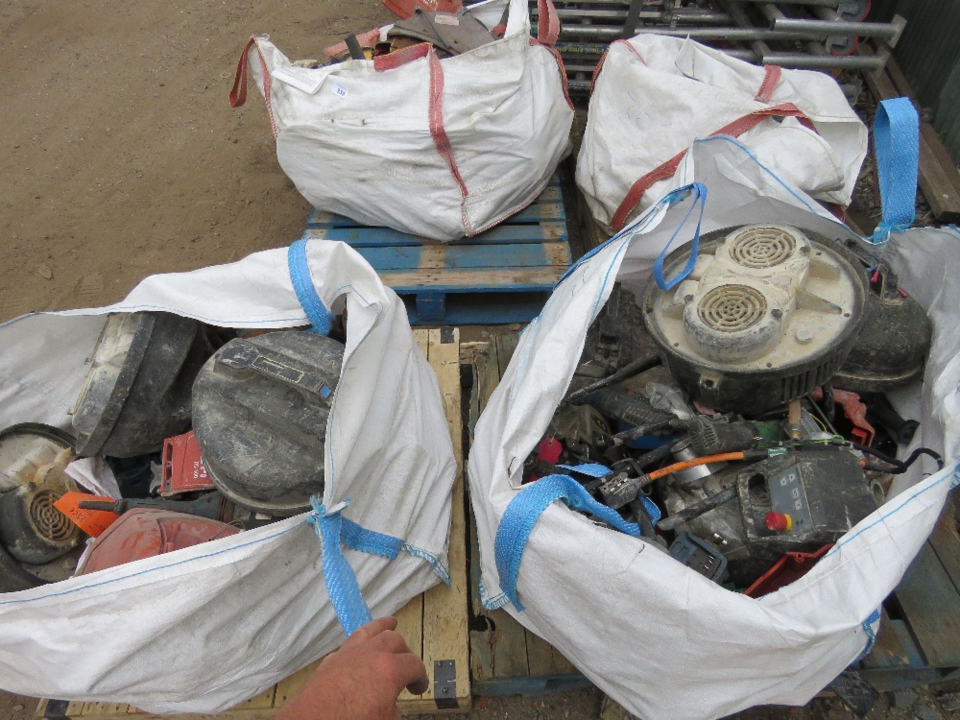 2 X BULK BAGS CONTAINING ASSORTED POWER TOOL SPARES, HILTI ETC. - Image 13 of 13