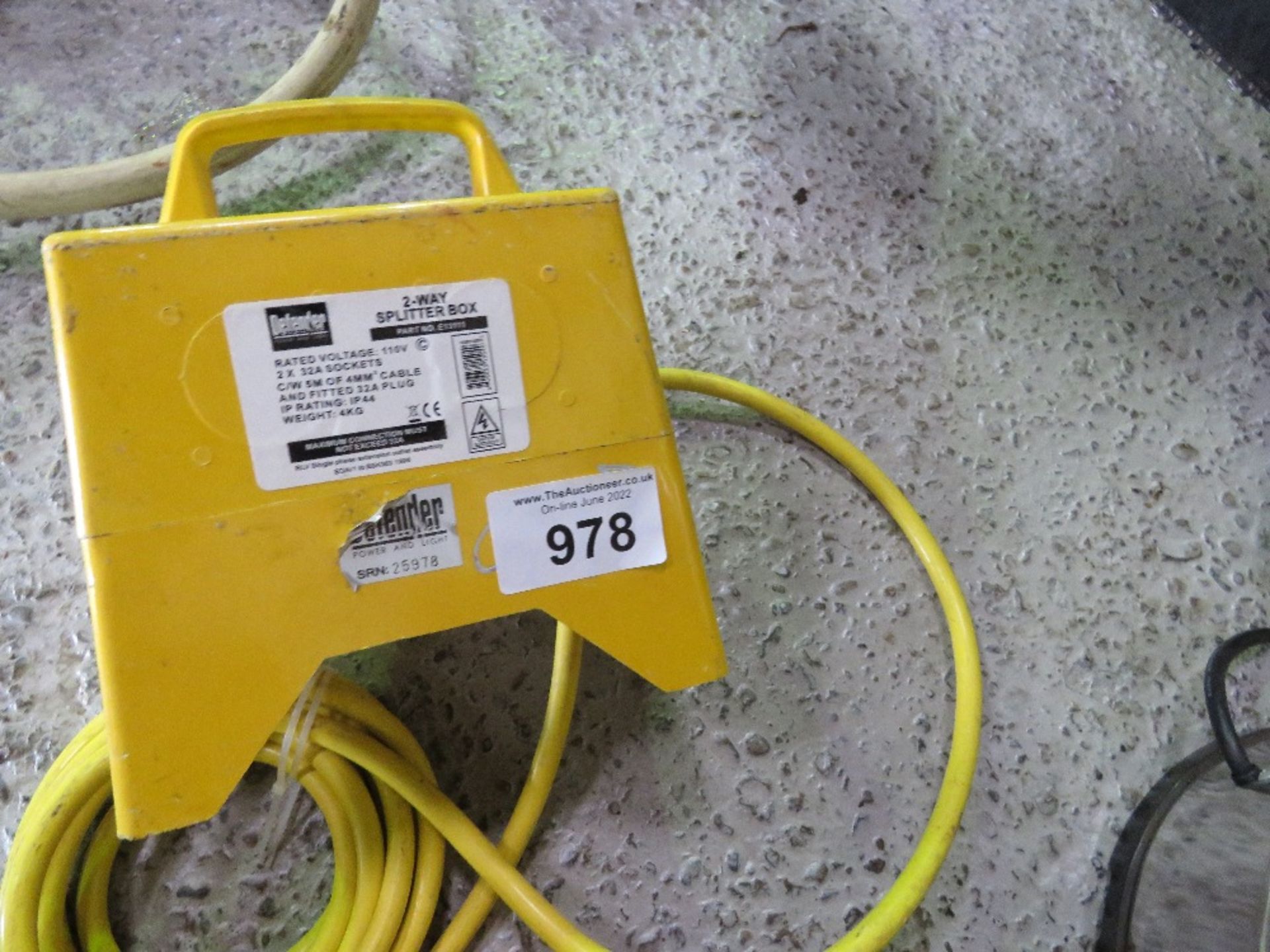 110VOLT TRANSFORMER PLUS A JUNCTION BOX. THIS LOT IS SOLD UNDER THE AUCTIONEERS MARGIN SCHEME, THERE - Image 3 of 3