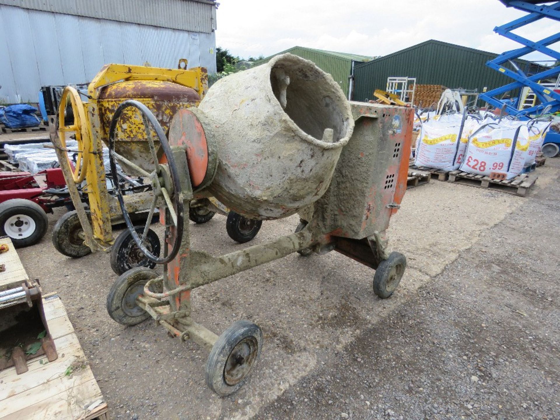 BELLE 100XT LISTER HANDLE START DIESEL SITE MIXER WITH HANDLE. - Image 3 of 5
